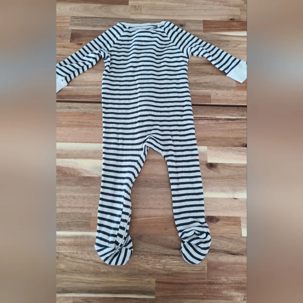 Baby‎ gap Girl Boy sleeper 6-9 Months
